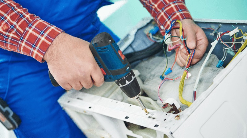 Kazan Vaillant Vaillant çamaşır makinesi kart tamiri – Su almama arızası orijinal parça ile giderildi. - Teknik servis örneği